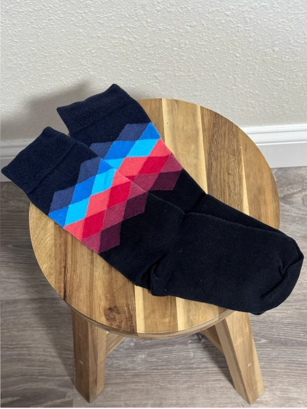 Happy Socks Unisex Colorful Argyle Crew Socks OSFM Multi-Color Blue Red Black